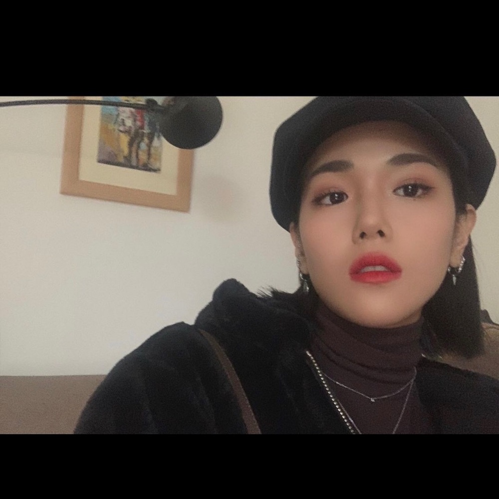 Meet your Posher, Ji-ah